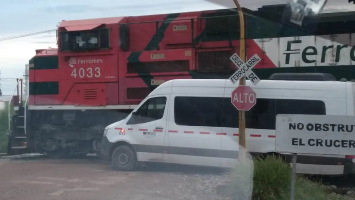 Embiste tren a vagoneta