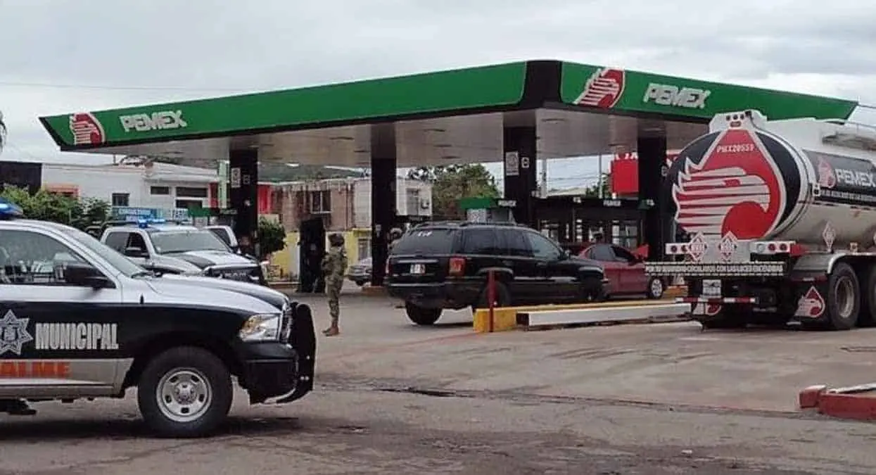 Le quitan la vida en gasolinera