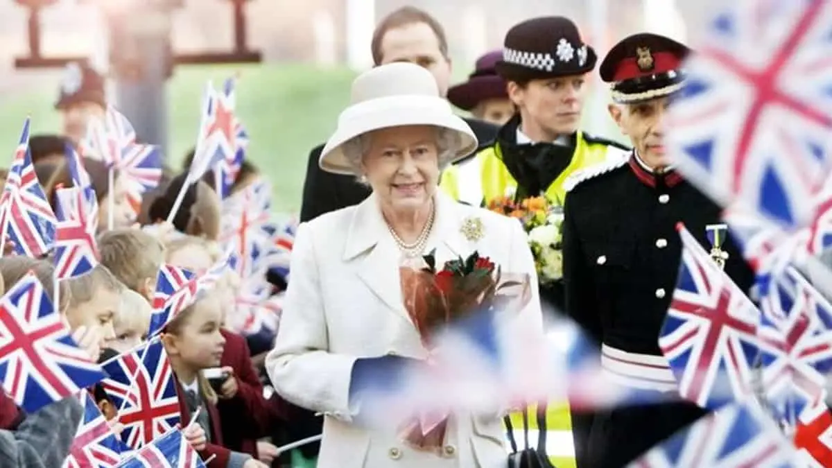 El puente de Londres ha caído: muere la reina Isabel II