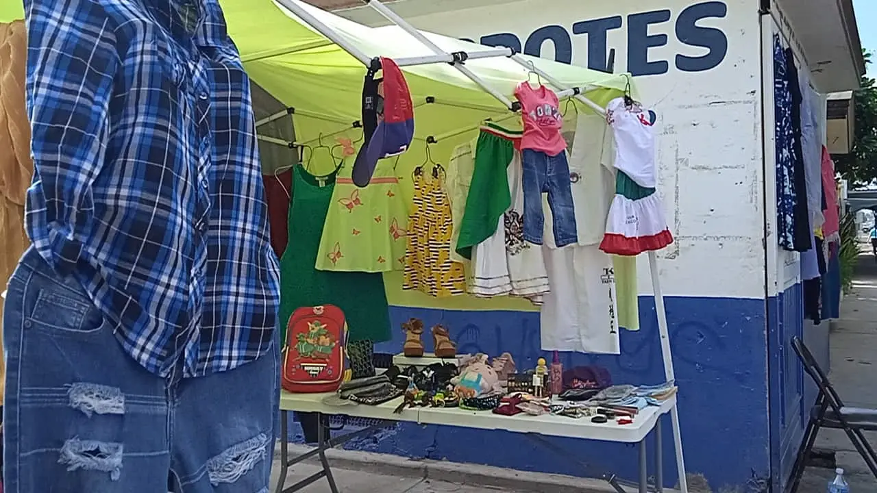 Frontera sin restricciones para los tiangueros