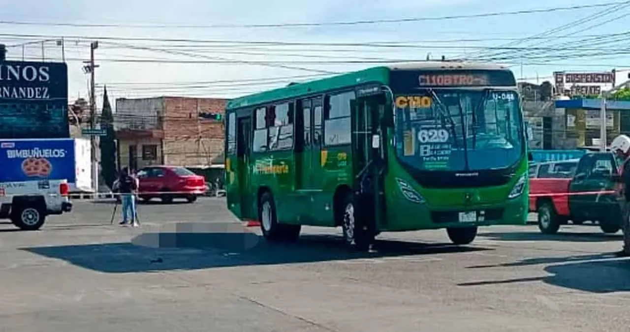 Video. Mujer muere atropellada por camión urbano