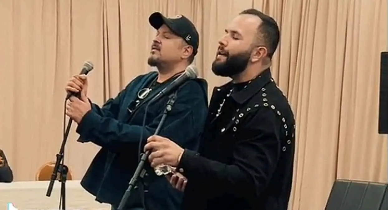 VIDEO | Pepe Aguilar plantea a seguidores colaboración con Carín León