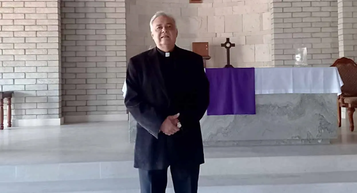 Acuden a Iglesia por las viviendas “embrujadas”