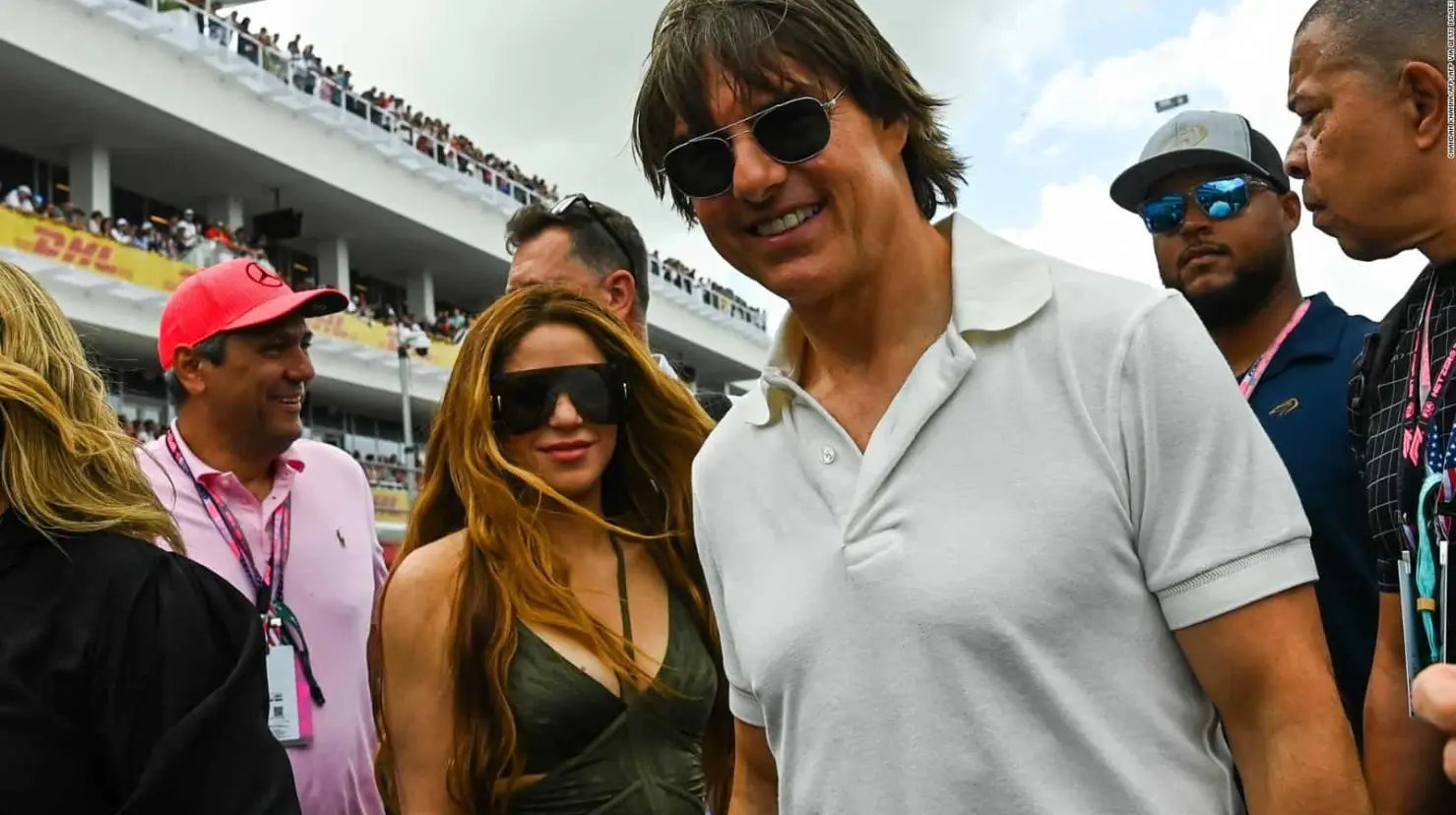 Tom Cruise habría mandado flores a Shakira