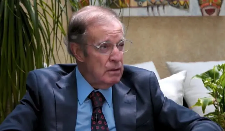 José Ramón Fernández se lanza contra Ana Gabriela Guevara por el tema de las nadadoras mexicanas