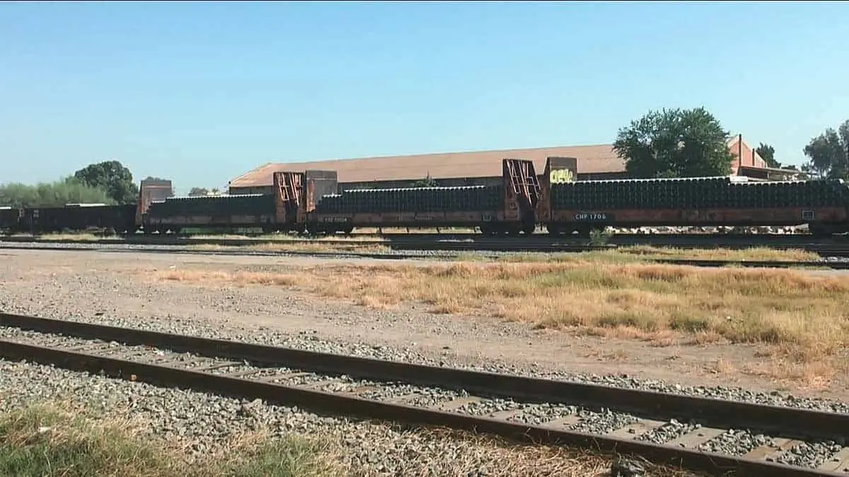 Recuperan en chatarrera de Navojoa material férreo robado del tren