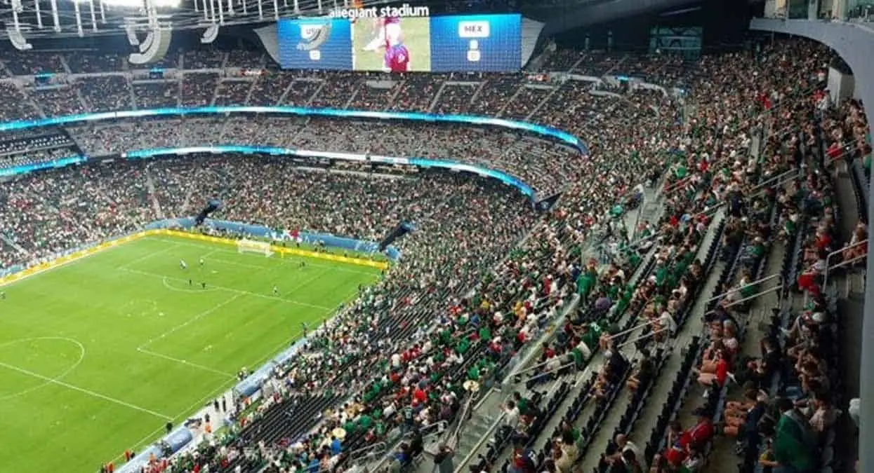 Grito homofóbico provoca la finalización del juego México vs Estados Unidos