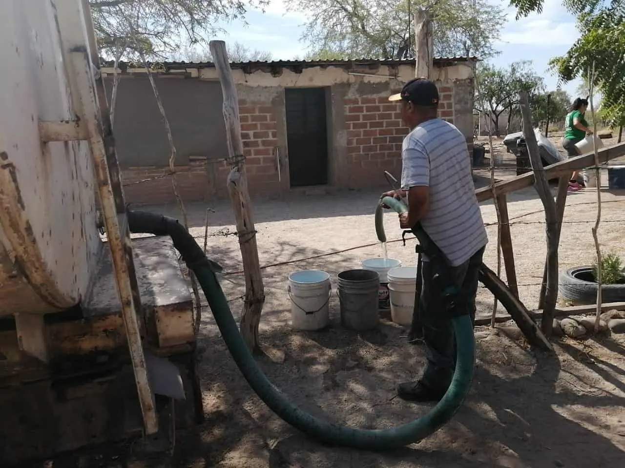 Calor y falta de agua agrava problemática en la comunidad de Bahuises, Navojoa