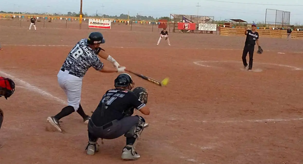 Calor provoca suspensión de jornada de softbol Médicos en Ciudad Obregón