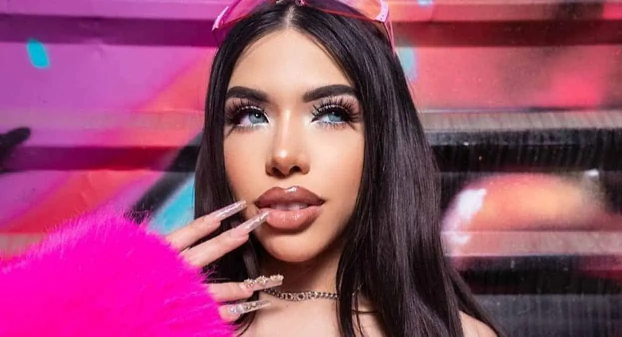 VIDEO | Yeri Mua cambia de look y lo presume en redes
