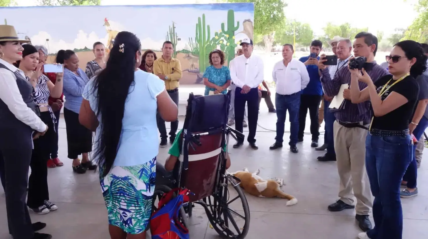 Javier Lamarque se compromete a que la próxima semana quedará resuelto el problema de agua en Marte R. Gómez y Tobarito