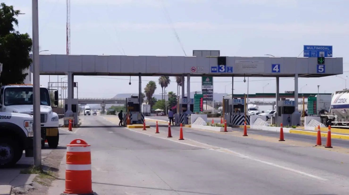 AL MOMENTO. Toman la caseta de peaje de Esperanza en Cajeme