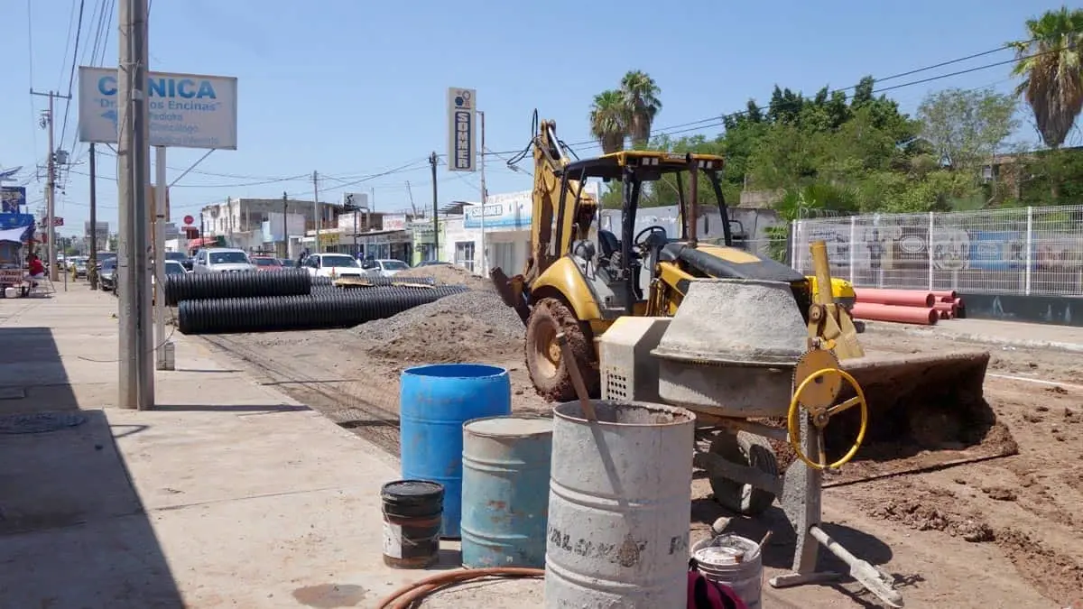 Cierran calles en Ciudad Obregón por reparaciones