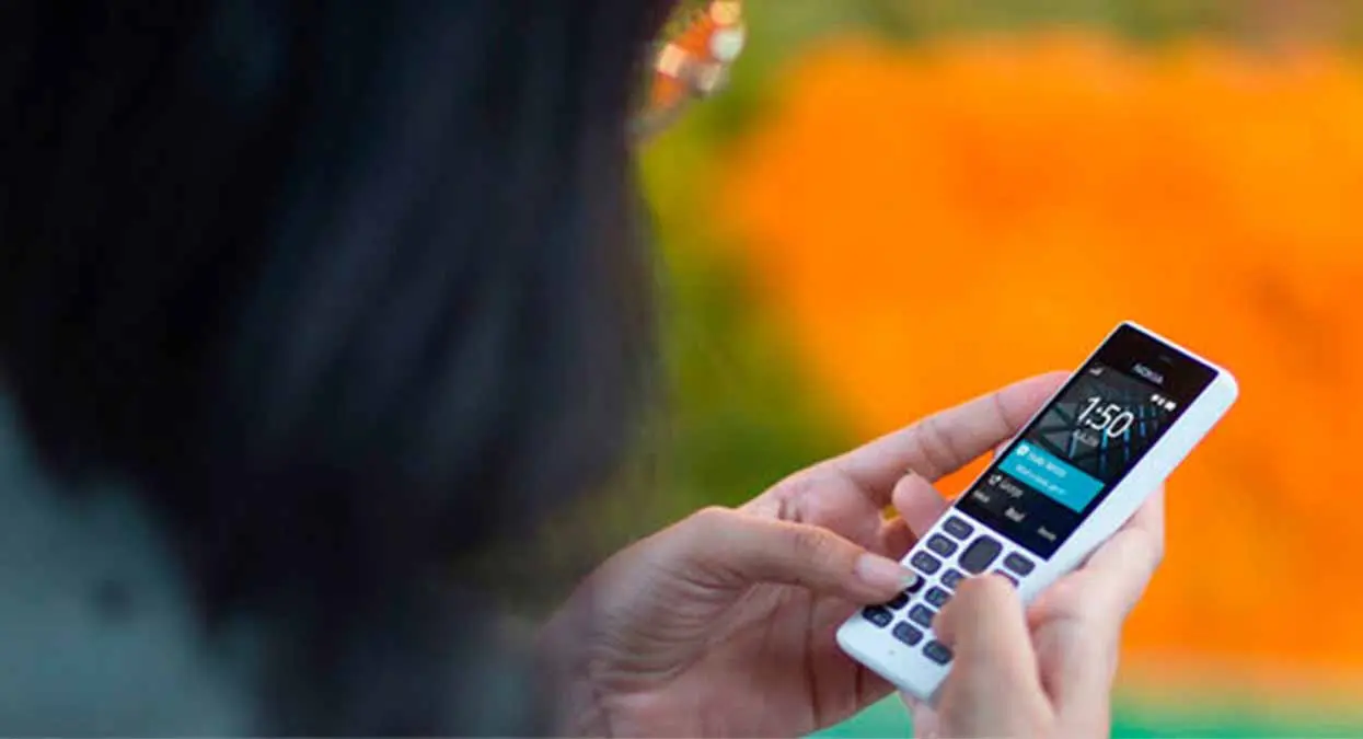 Nokia presenta nuevos teléfonos 2023 sin conexión a Internet y la batería puede aguantar un mes