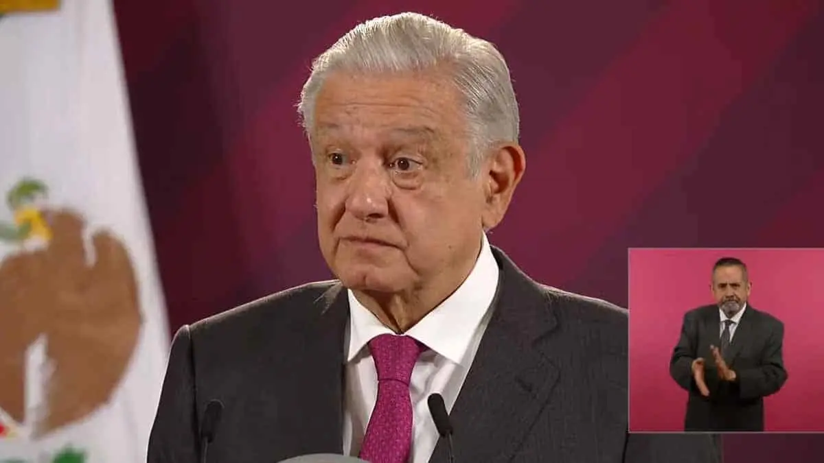 López Obrador arremete contra SCJN por frenar distribución de libros de texto