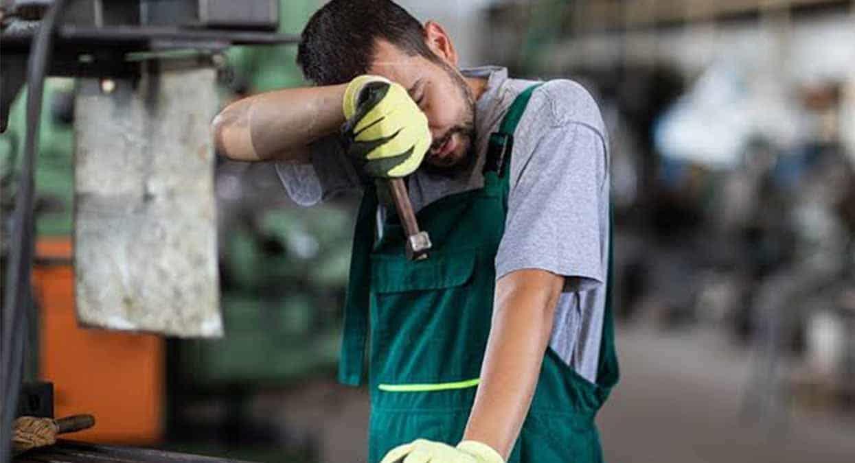 Ley Silla; ¿trabajas de pie? conoce esta nueva propuesta laboral