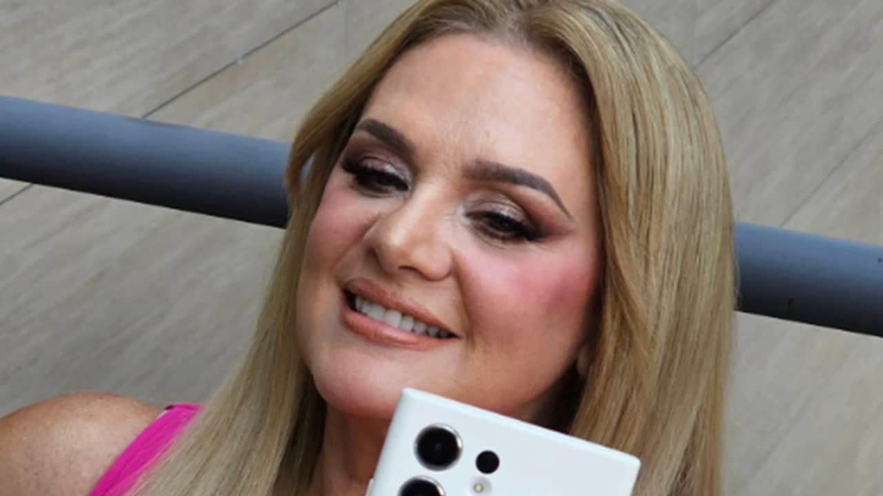 Erika Buenfil cambia look al estilo Karol G, así luce