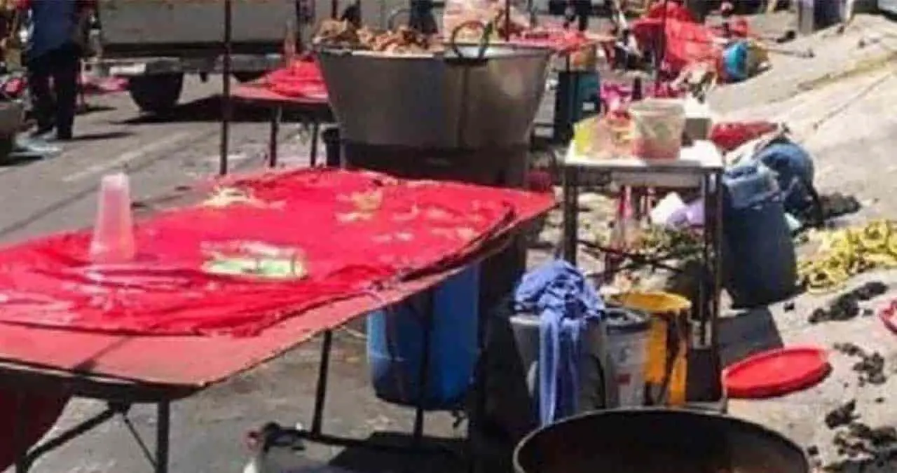 VIDEO | Explota cilindro de gas en puesto de carnitas