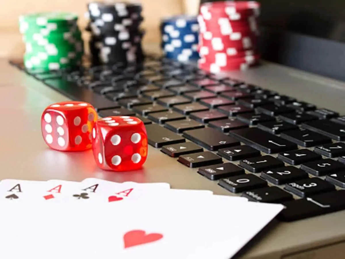 Poker Online en Vivo: Evolución, Tendencias y Desafíos en la actual era digital