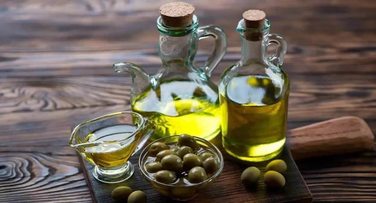 Conoce todos los beneficios de consumir aceite de oliva por la noche
