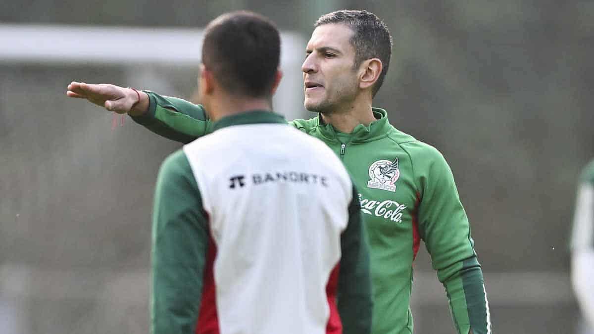 México busca la goleada ante Honduras para acceder a la Copa América; está abajo 0-2