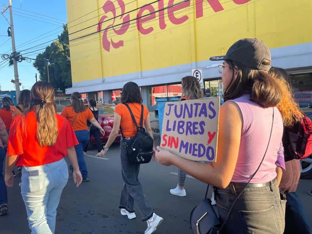 Mujeres marchan en Cajeme para conmemorar el 25N por una vida libre de violencia