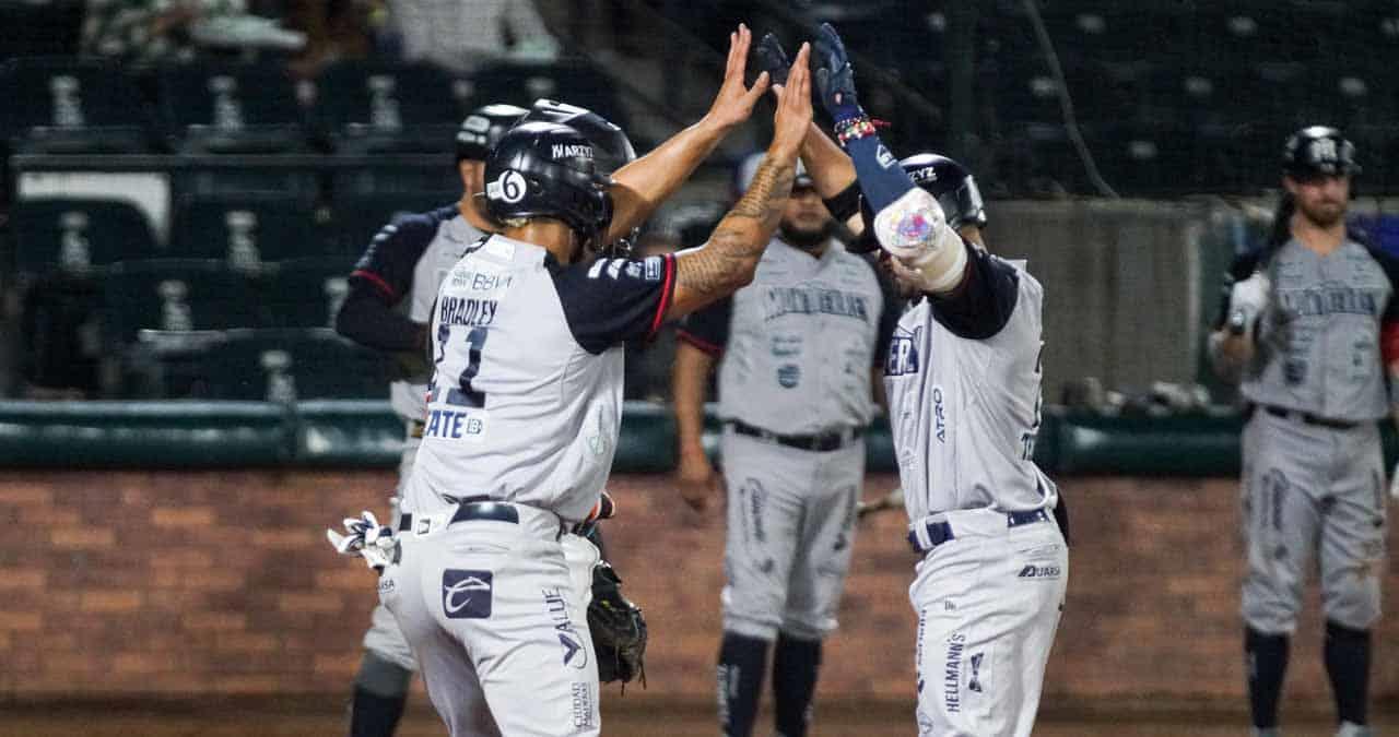 Yaquis deja escapar ventaja y pierde el juego, cae 6-5 en diez entradas