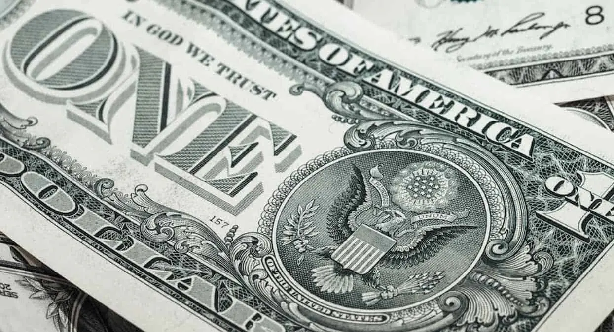Precio del dólar hoy 11 de diciembre: el peso pierde terreno en el mercado