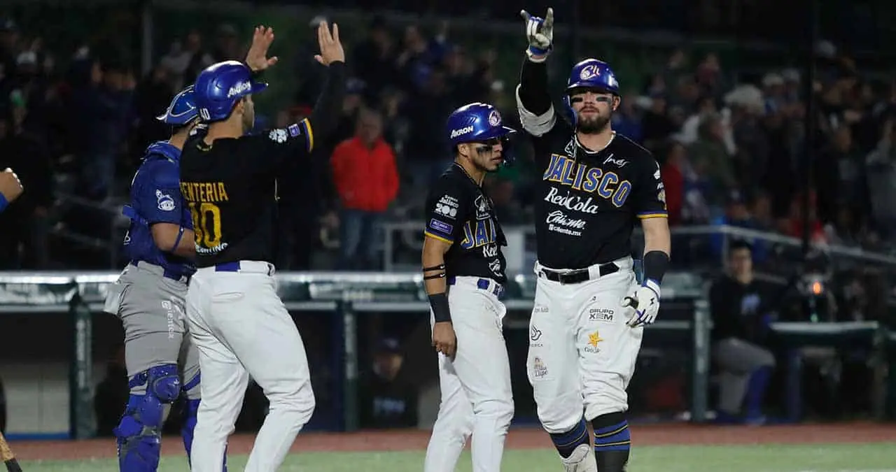 Yaquis complica clasificación con derrota, se queda tendido en el terreno pierden 8-7