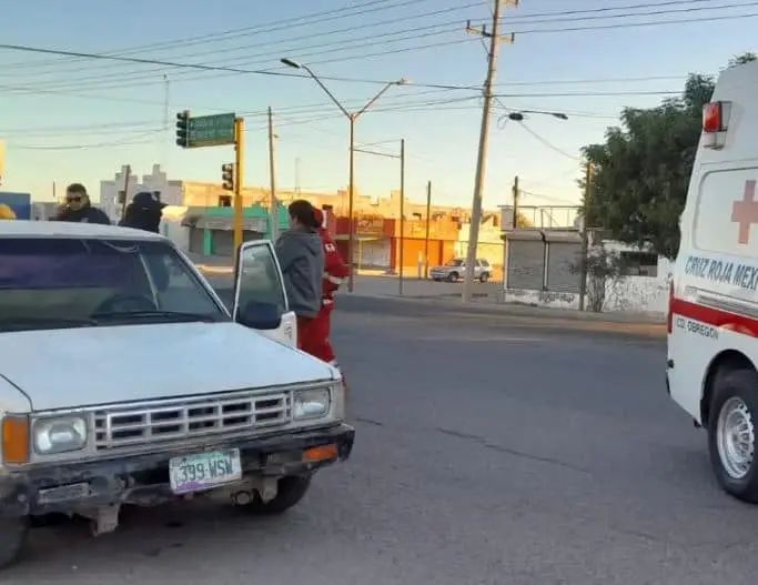 Hombre se infarta mientras manejaba su camioneta en Cajeme