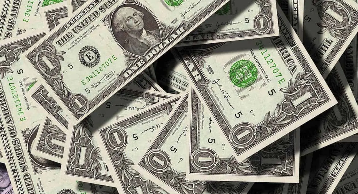 Precio del dólar hoy 5 de febrero: la divisa inicia semana con ganancias