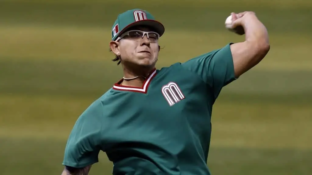¿Julio Urías se va a Japón con los Fukuoka SoftBank Hawks?