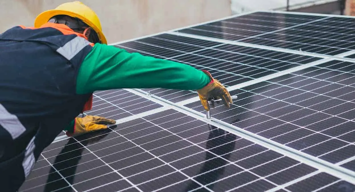 CFE: ¿Si se instalan paneles solares se deja de pagar el recibo de luz? 