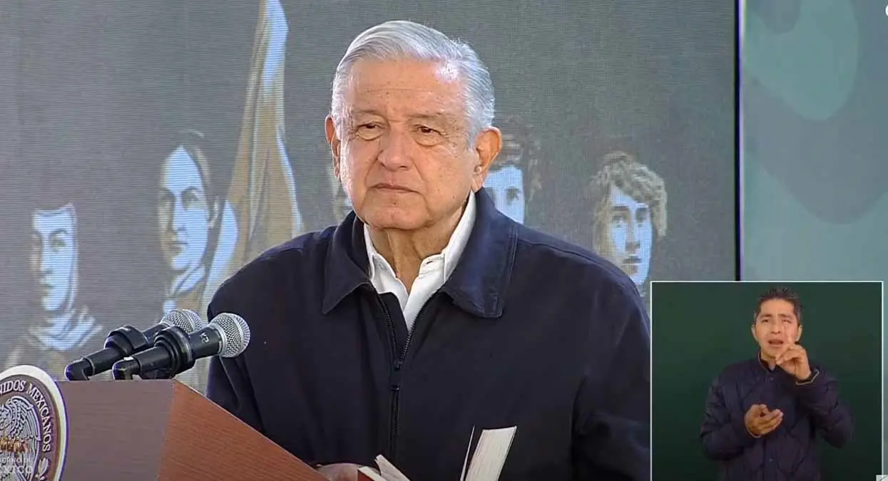 Es muy lamentable: AMLO confirma muerte de un normalista tras enfrentamiento con policías
