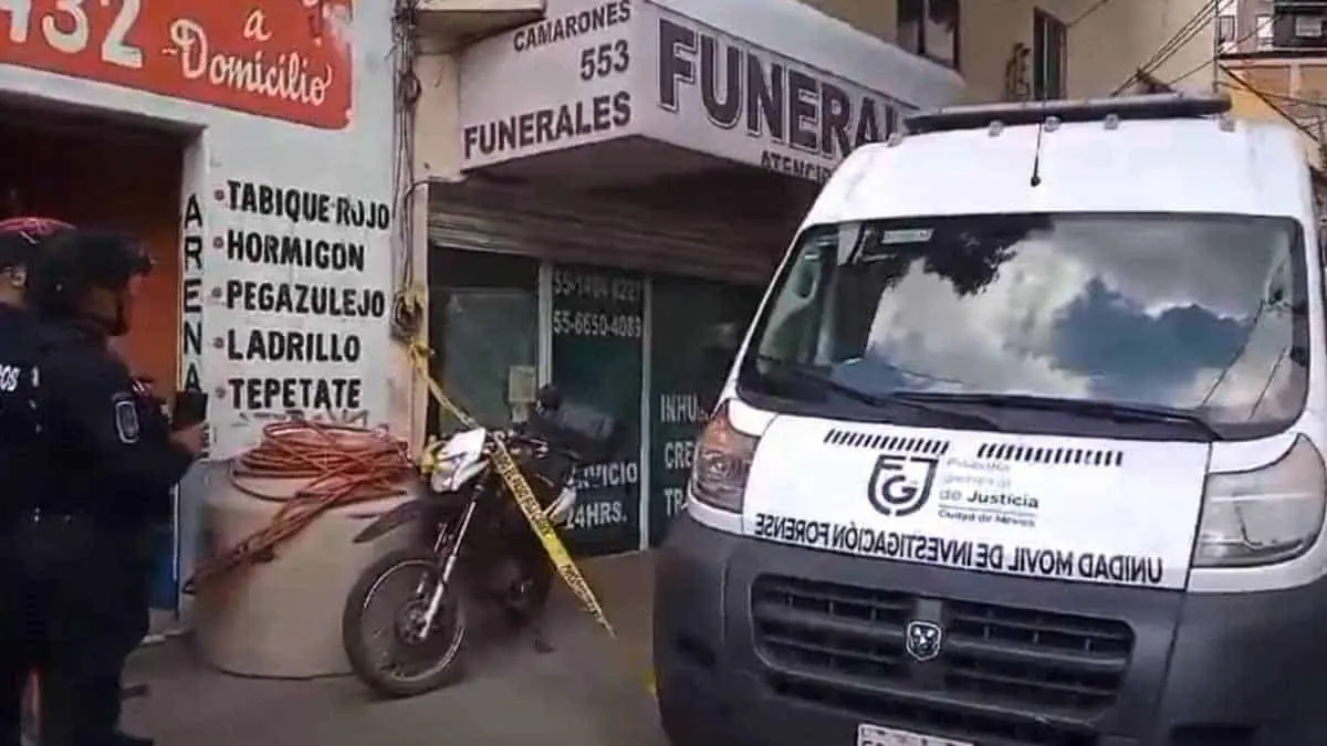 VIDEO | Encuentran en funeraria clausurada dos hombres desaparecidos