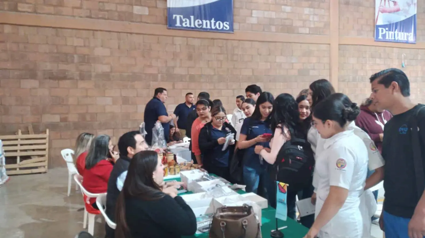 Fundación Eva de Camou presente en la Feria de la Salud en Unison Navojoa