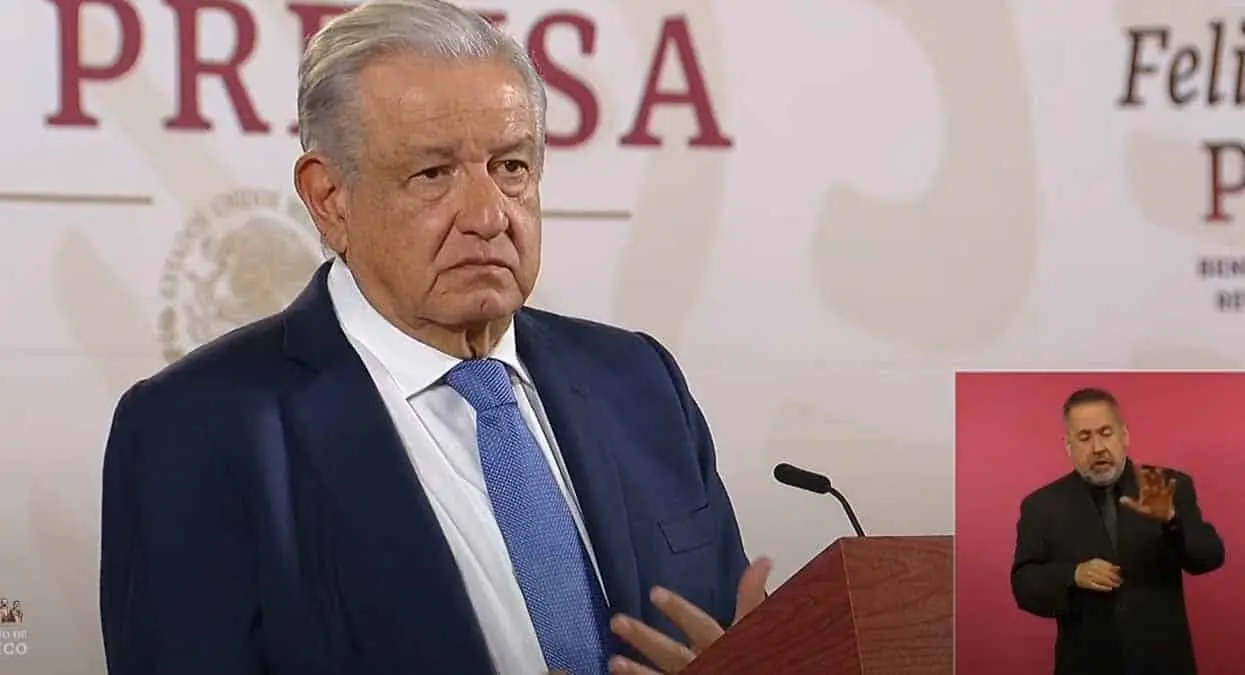 No habrá carpetazo para caso Ayotzinapa: AMLO asegura que continúan las investigaciones
