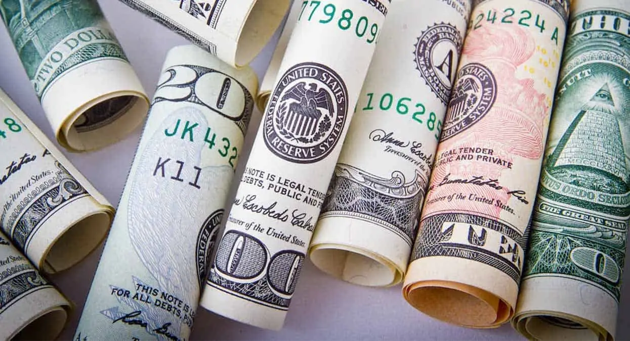 Precio del dólar hoy 1 de mayo: la divisa se sigue manteniendo fuerte
