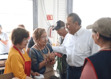 Convive Beltrones con madres trabajadoras