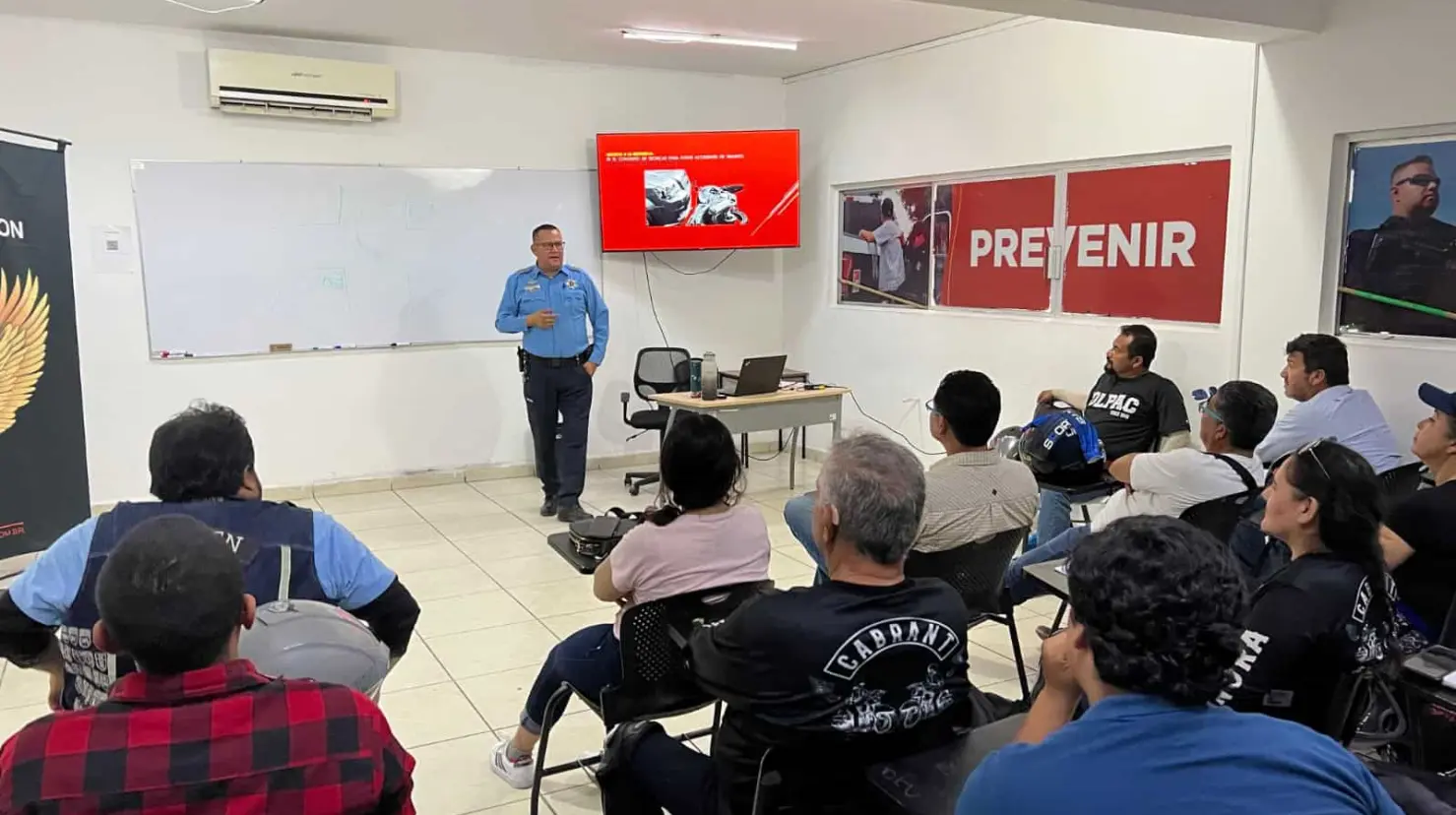Imparten Curso de Vialidad a motociclistas de Cajeme y Navojoa