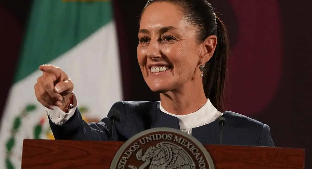 VIDEO | Beca del Bienestar ¿Quiénes serán los primeros en recibir la beca en el 2025? Esto dijo Claudia Sheinbaum