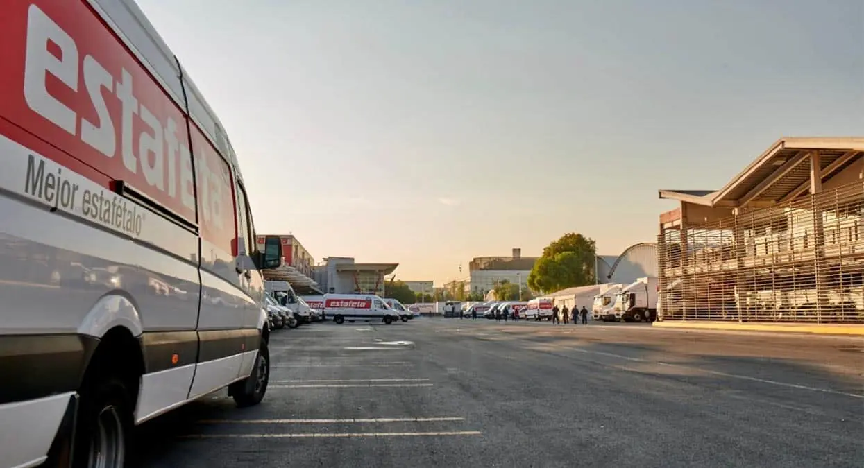 UPS compra Estafeta, ¿qué pasará con tus servicios de entrega en México?