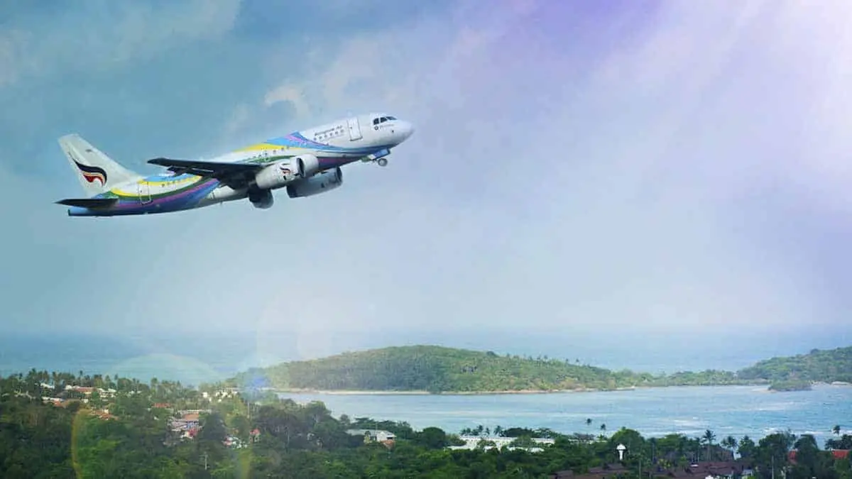 ¿Cuál es la edad máxima para subir en avión en agosto de 2024?