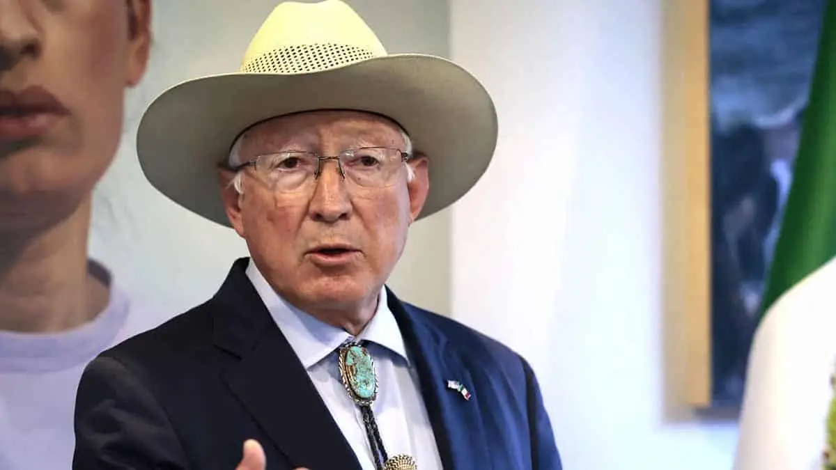 Ken Salazar advierte que reforma al Poder Judicial amenaza la relación comercial con EU