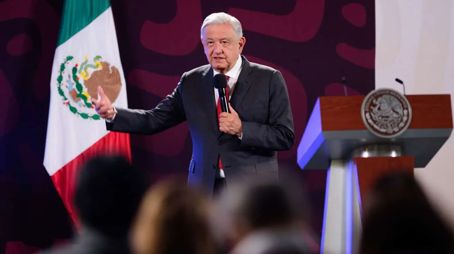 AMLO responde a Zerón: FGR podría citar a Peña Nieto por caso Ayotzinapa