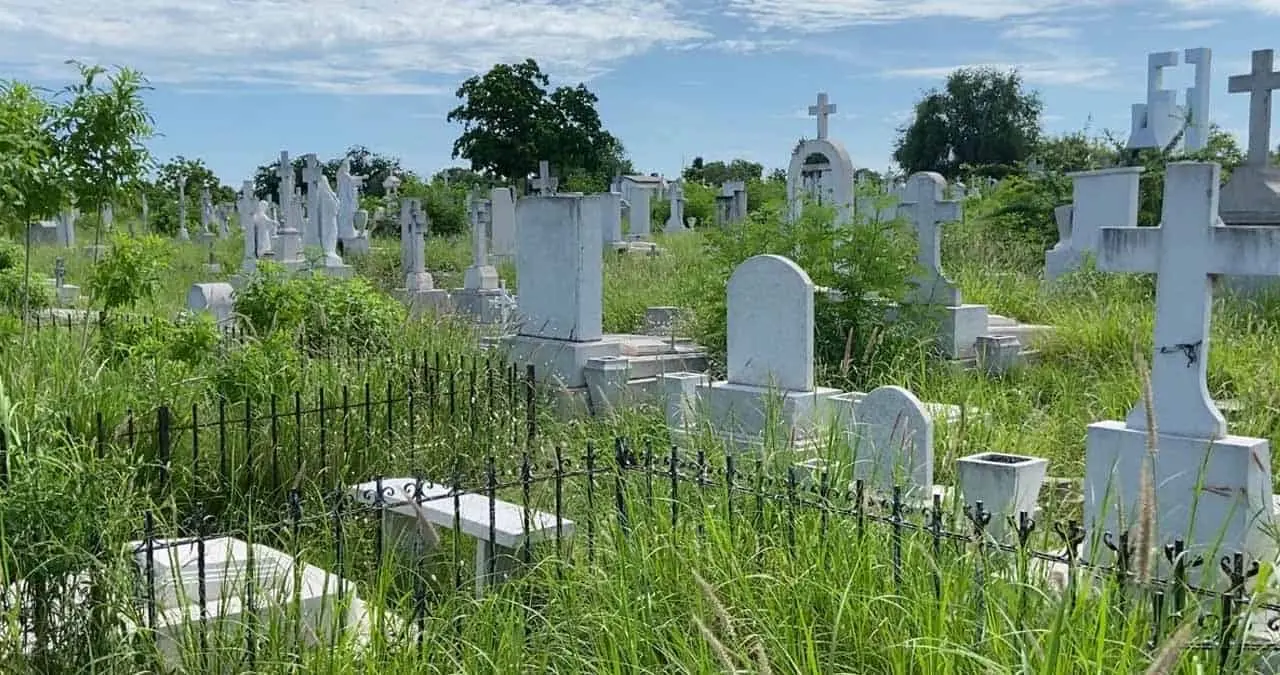 Cementerios de Navojoa, zonas de soledad y abandono
