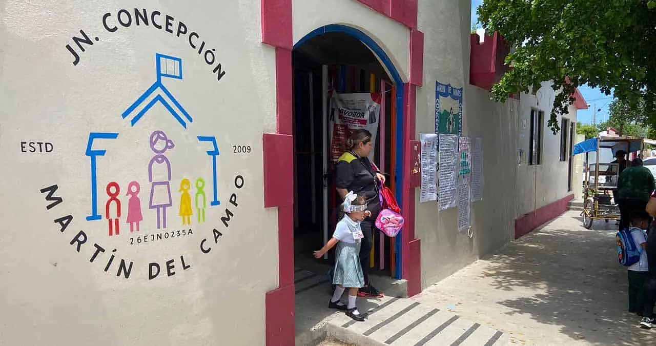 Regresan a clases 60 mil estudiantes