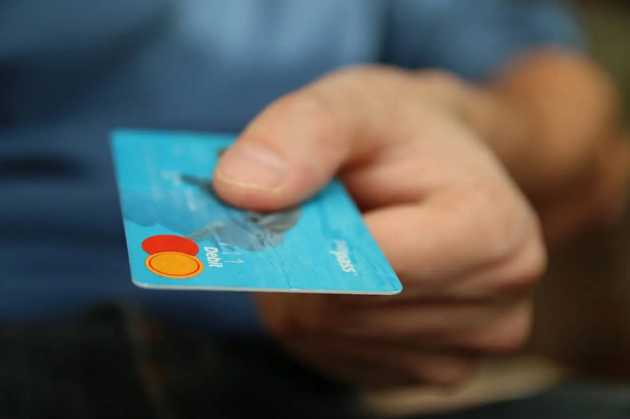 Fraude en línea con las tarjetas. Fuente: Pixabay/jarmoluk