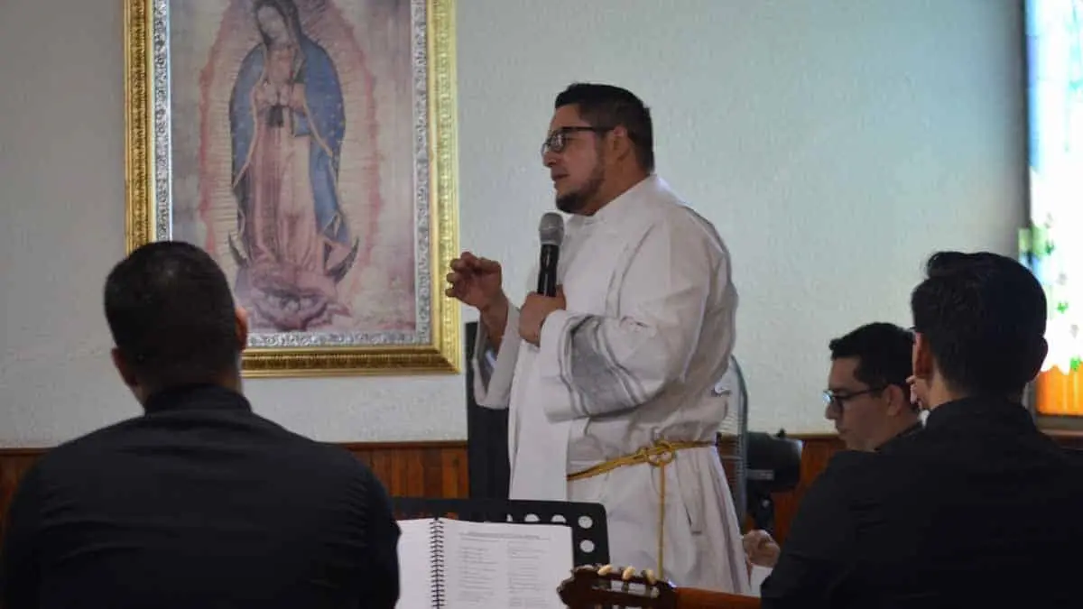 Ingresan 7 jóvenes al Seminario de Ciudad Obregón