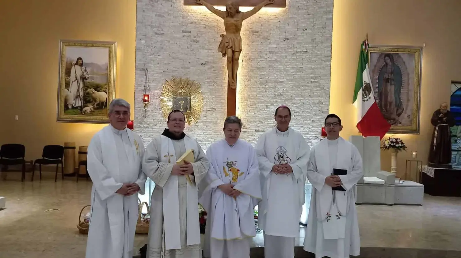 Llega nuevo párroco a la colonia Casa Blanca, tomó posesión este viernes